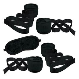 Kit Bondage com Algema Tornozeleira e Venda em Pelúcia La Pimienta