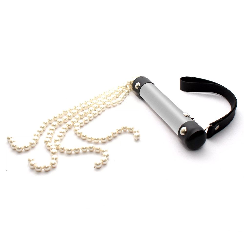 Chicote luxo com cerdas de pérola brasil fetiche BDSM