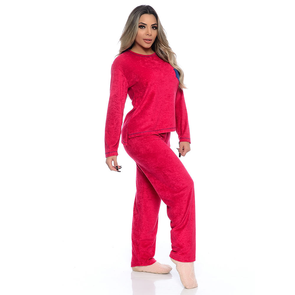Pijama em Plush com Bolso Frontal Victory