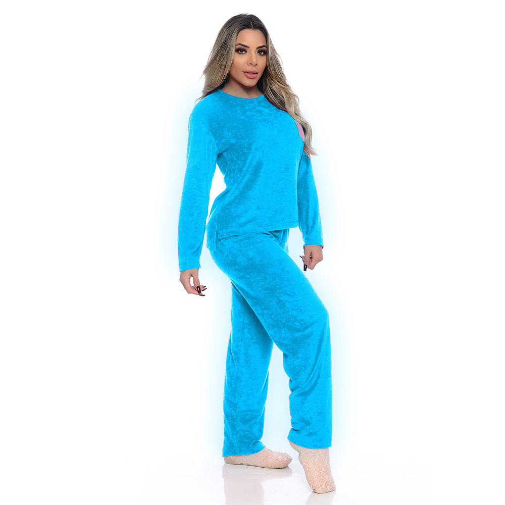 Pijama em Plush com Bolso Frontal Victory