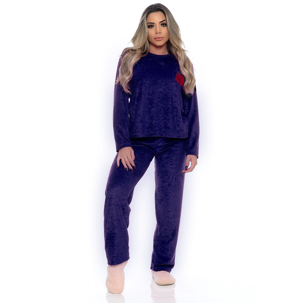 Pijama em Plush com Bolso Frontal Victory
