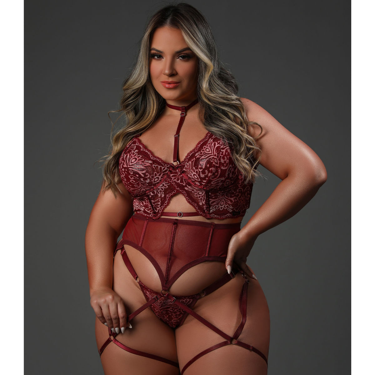 Cropped sem Bojo Plus Size com Cinturita e Chocker Coleção Fetiche Dy Girl