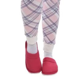 Pantufa Adulto Feminino Fechada em Plush Liso Victory