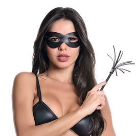 Chicote com Haste e Máscara Tiazinha Preta Dominatrixxx