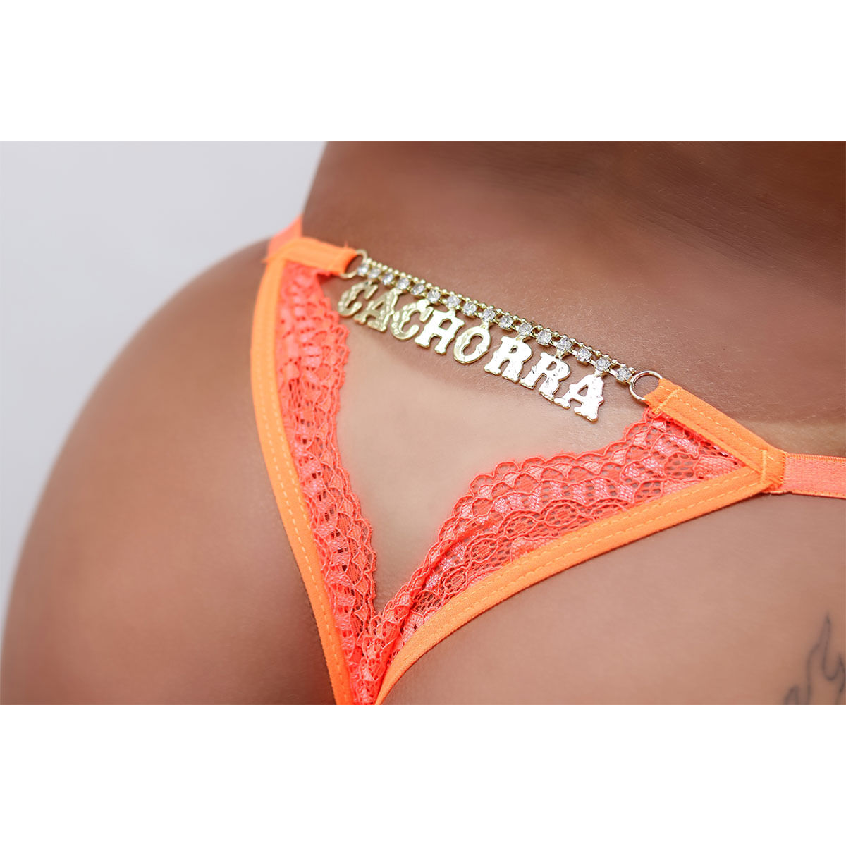 Calcinha Fio Dental com Corte em V com Strass Cachorra Tallyta