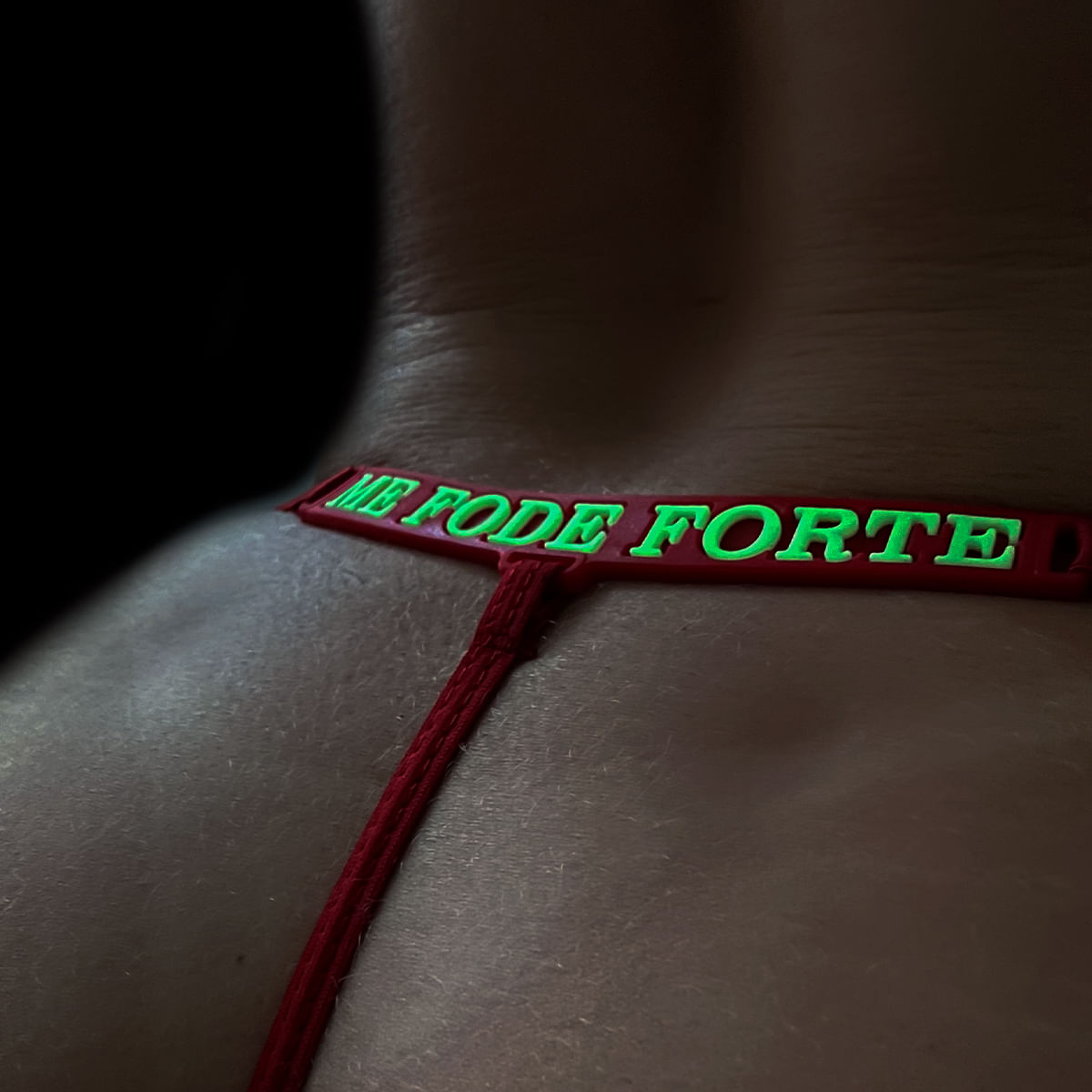 Calcinha Fio Dental Me Fode Forte Coleção Brilho Neon Tallyta Moda Apimentada